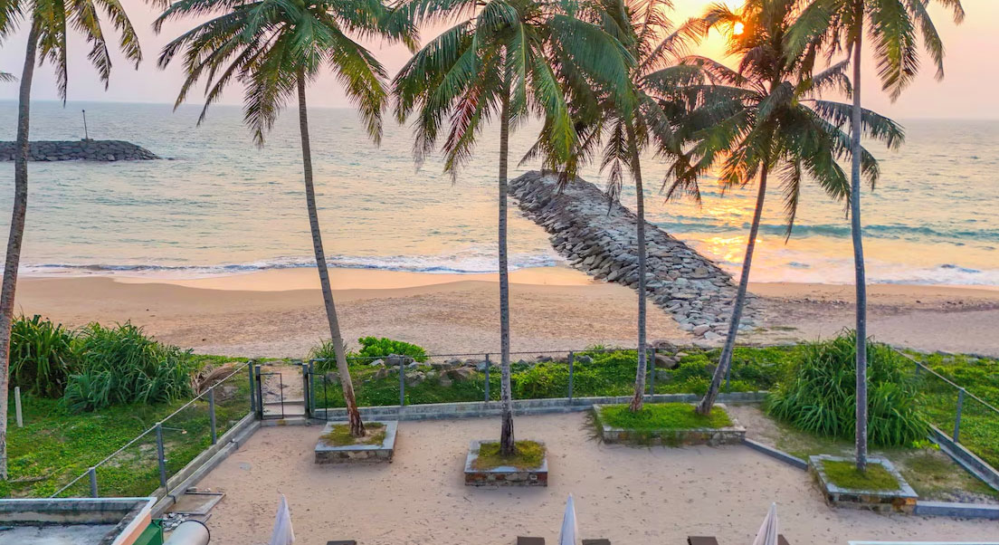 Moi Hikka by DBI — beachfront boutique villa 1