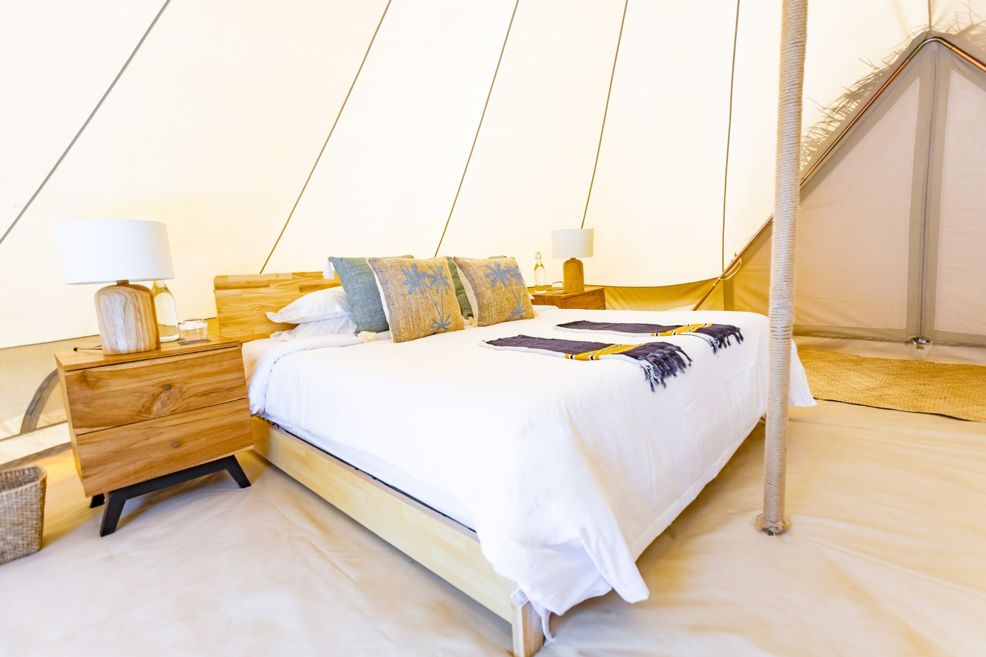 Barefoot luxury at The Maverick, Mundoo Island 4