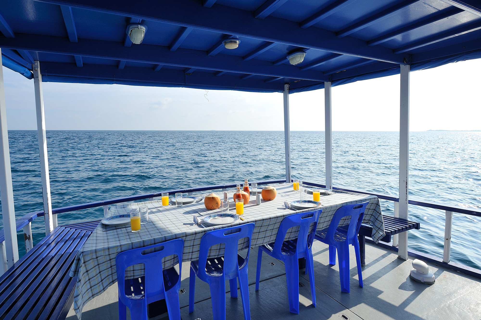 Breakfast on the Sea Coral Surf Charter