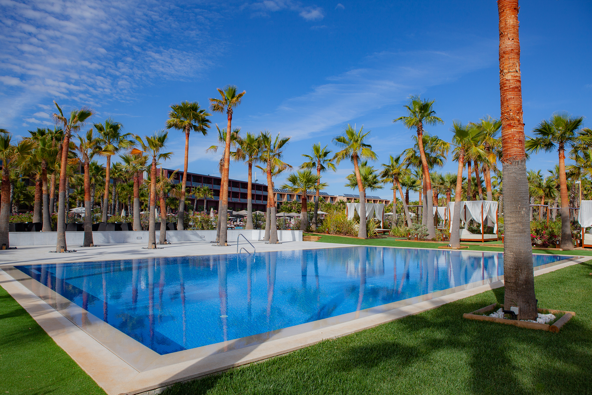 Hotel Vidamar Pool Area