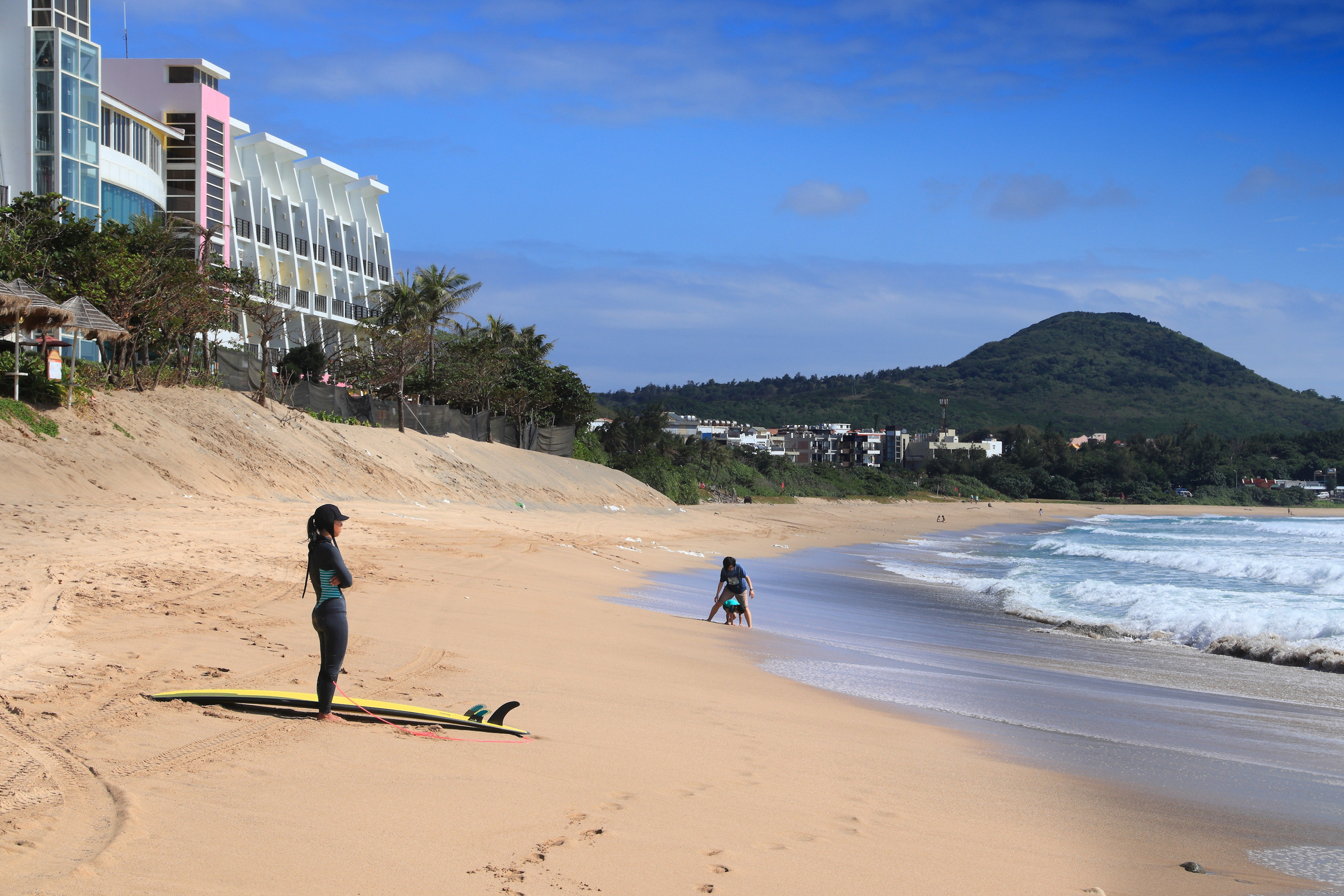 Surf-Beach-in-Taiwan
