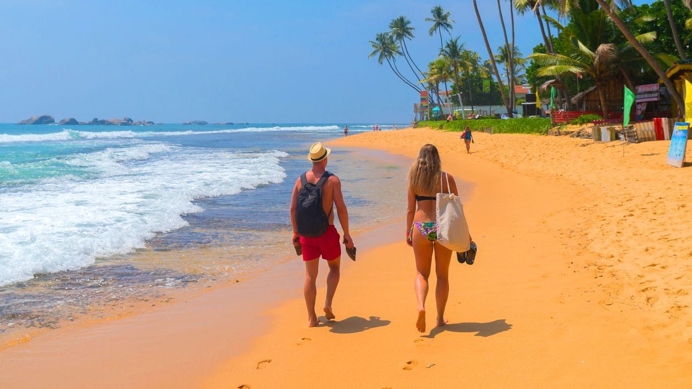 Beach-Life-in-Hikkaduwa