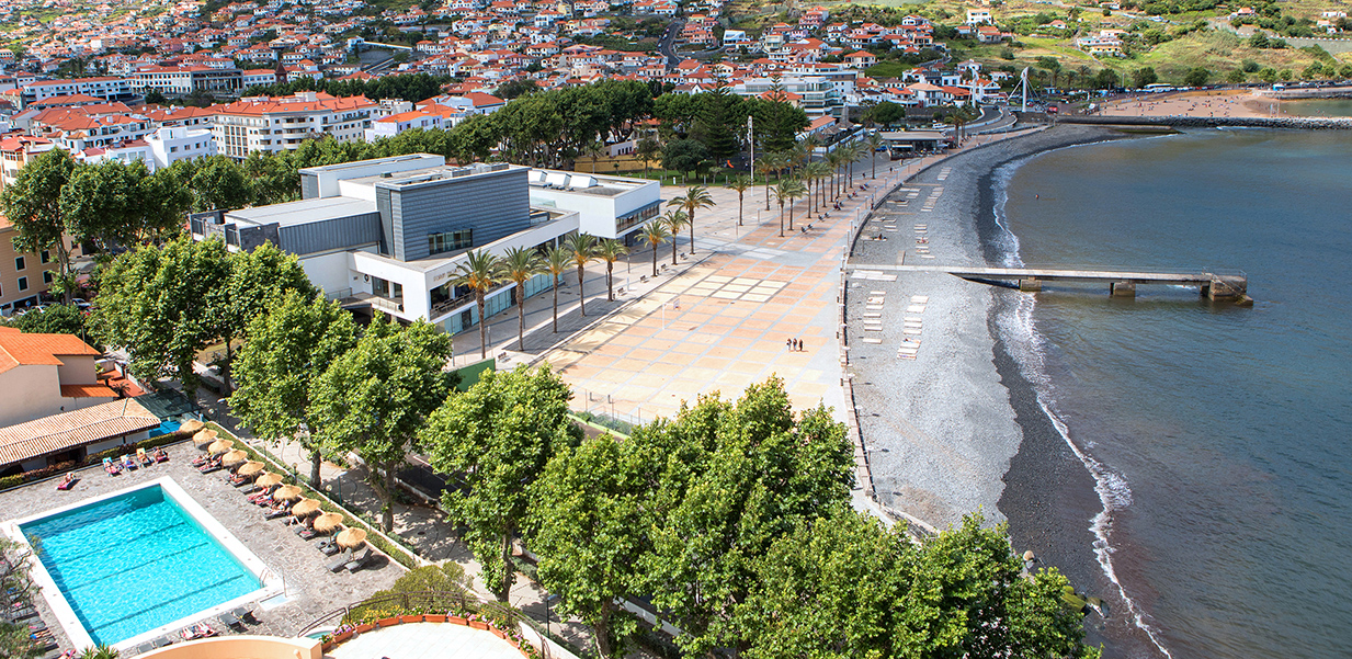 Dom-Pedro-Beach-Hotel-in-Madeira