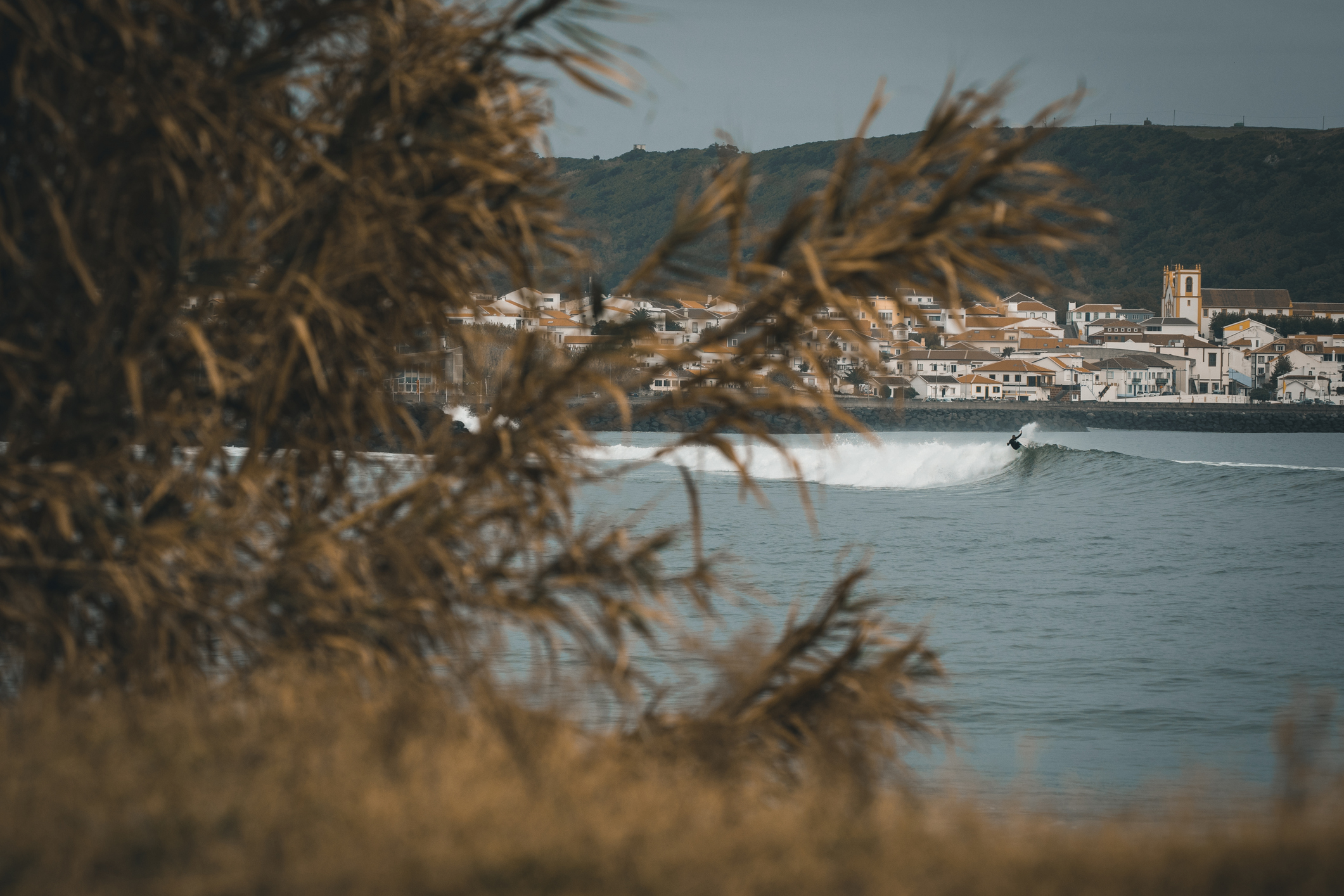 Empty-Surfing-Waves-in-the-Azores