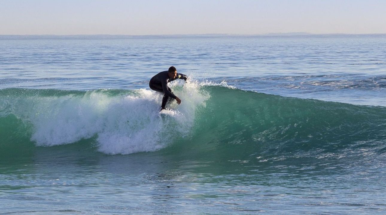 Great-Surfing-in-Carcavelos