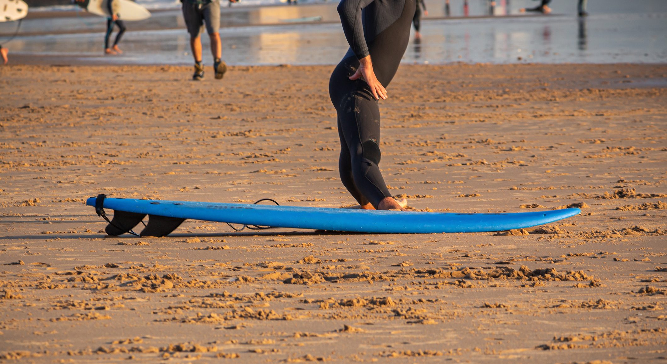 Learning-to-Warm-up-before-Surfing-in-Carcavelos