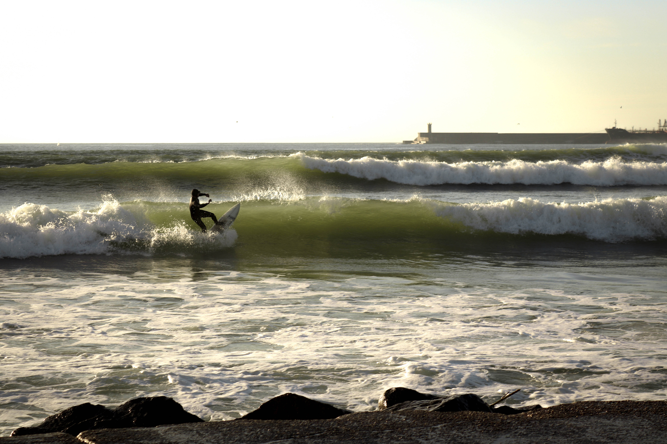 Morning-Surfing-in-Carcavelos