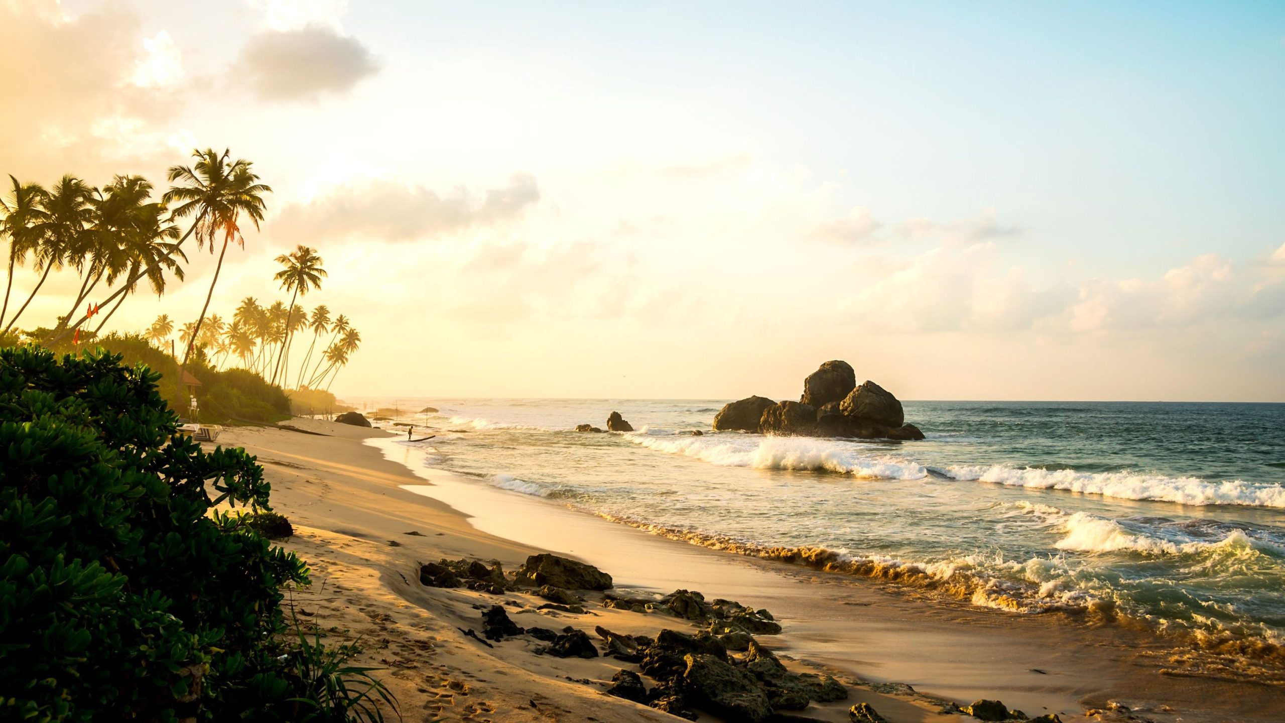 Morning-on-the-beach-in-Sri-Lanka
