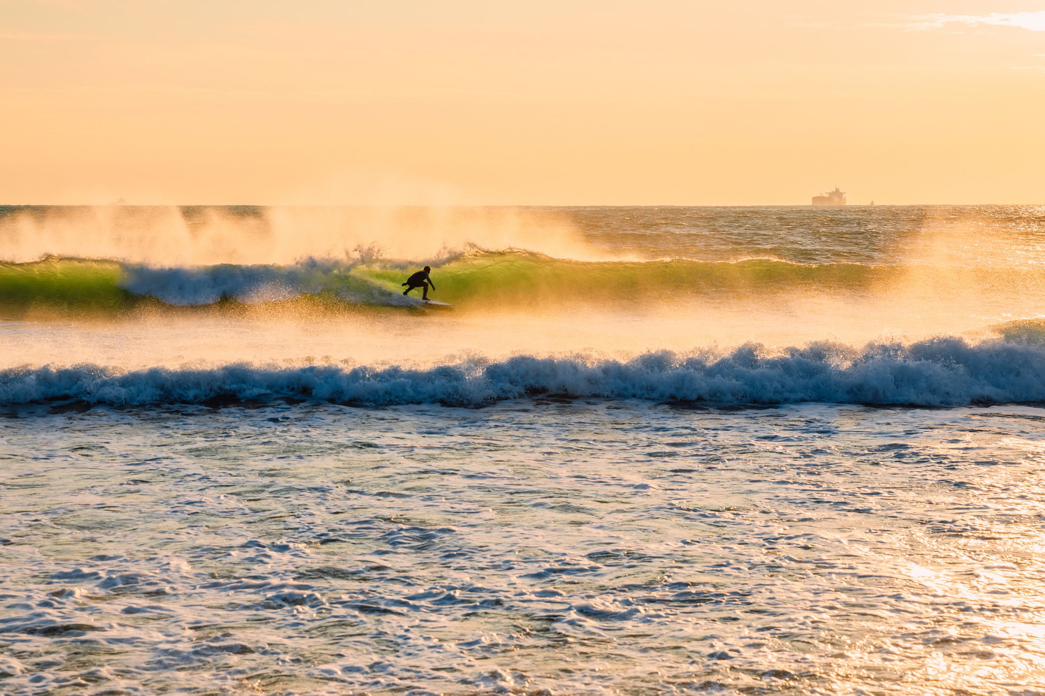 Quality-surfing-in-Matosinhos