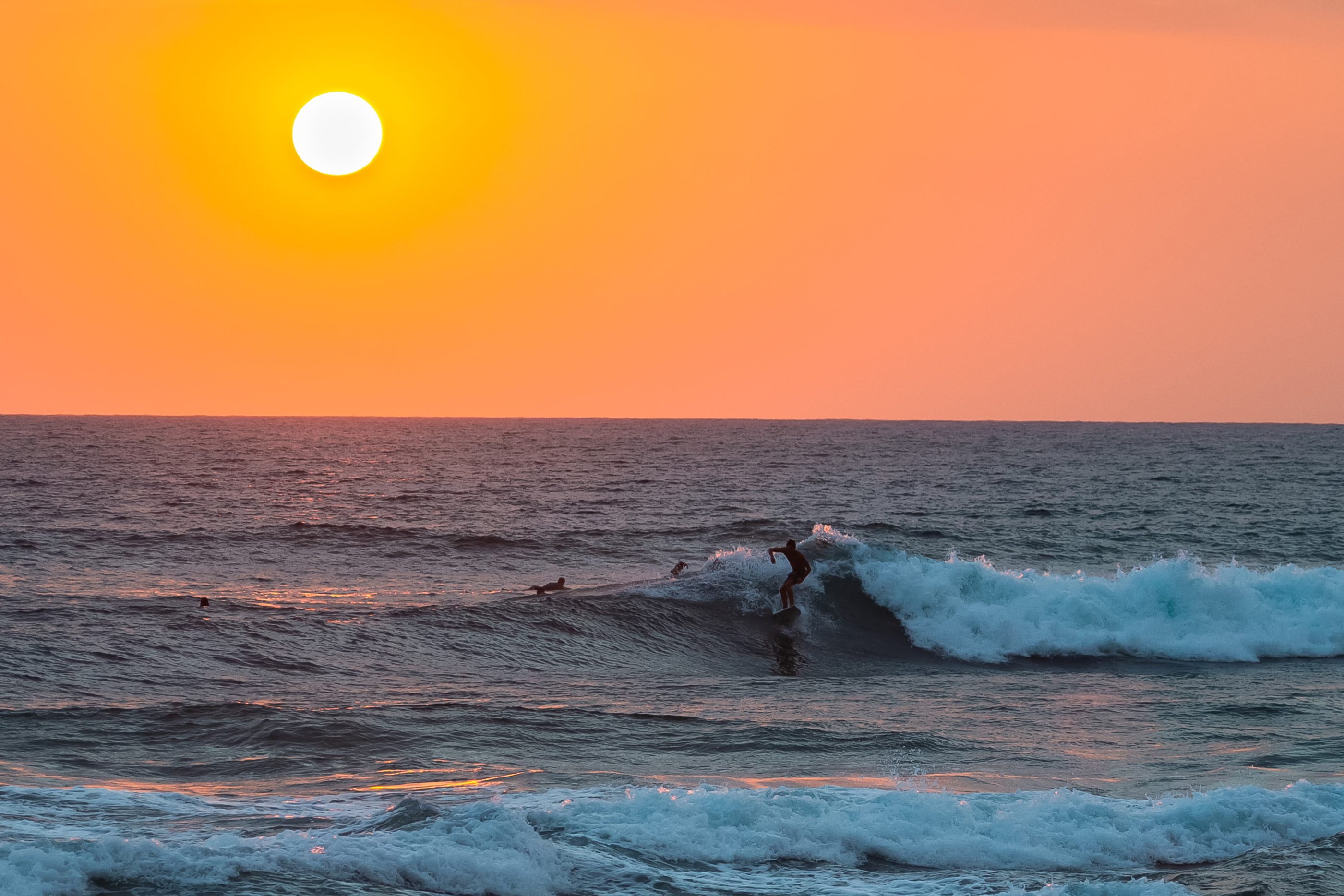 Sunset-Surfing-in-Hikkaduwa