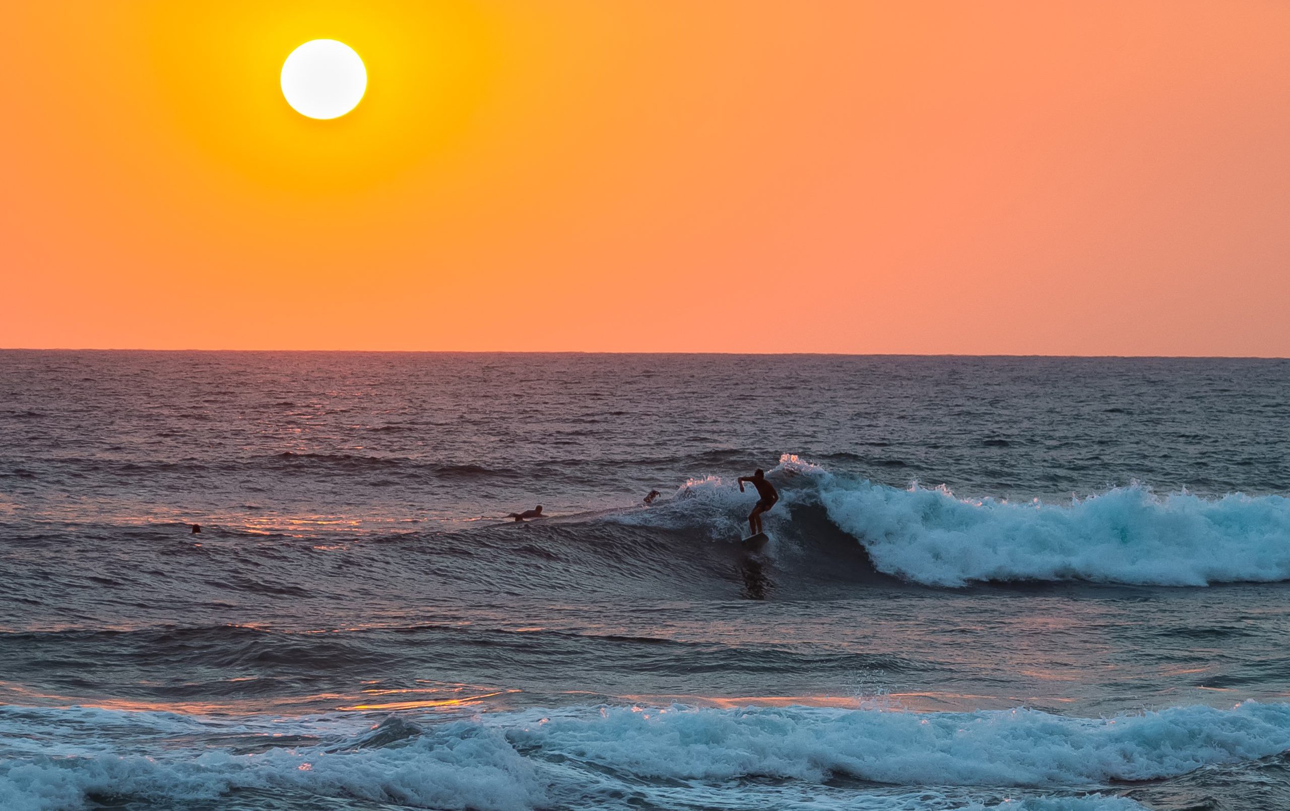 Sunset-Surfing-in-Hikkaduwa