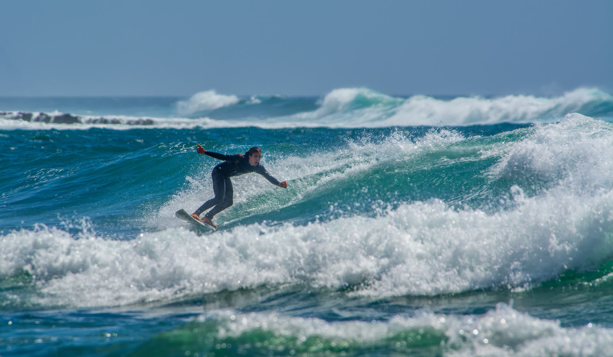Surfing-a-nice-wave-in-Ericeira