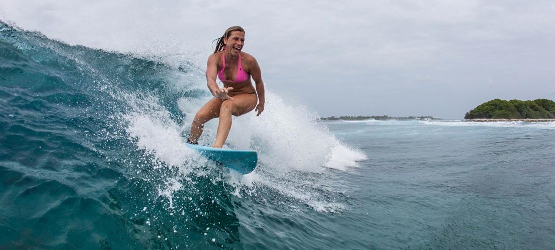 Surfing in Arugam Bay