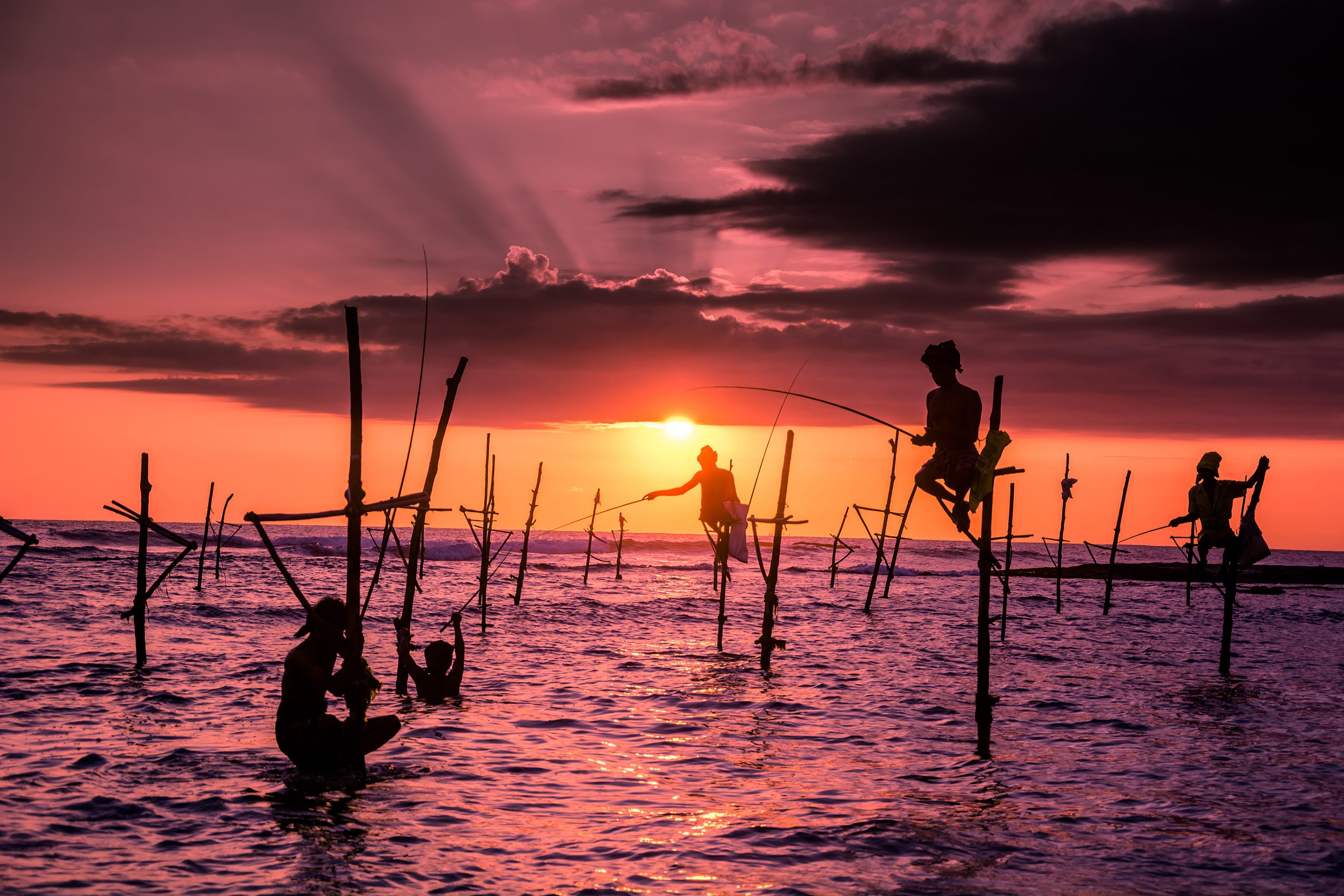 Traditional-stilt-fisherman-in-Sri-Lanka