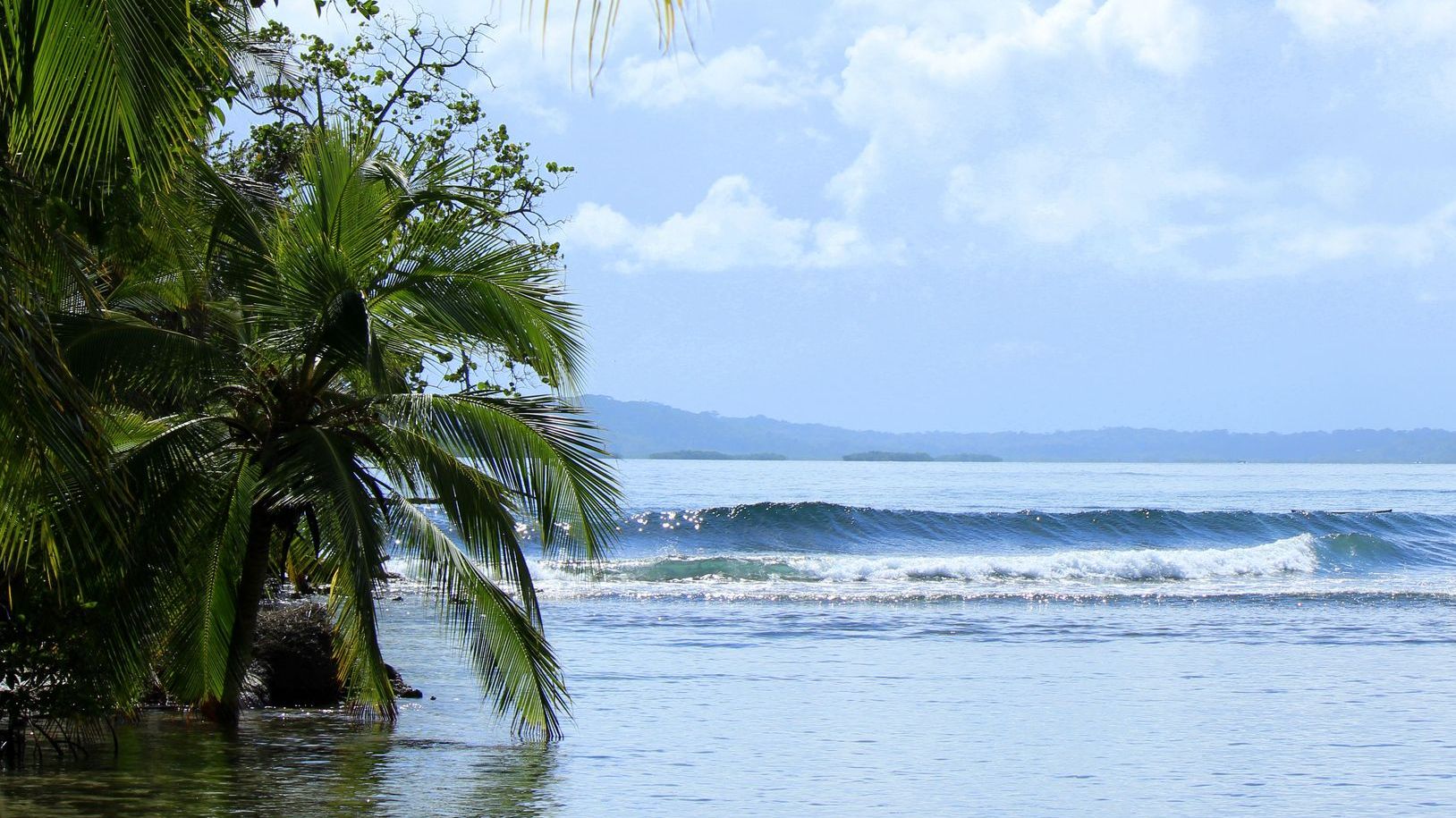 Discovering-great-waves-in-Panama