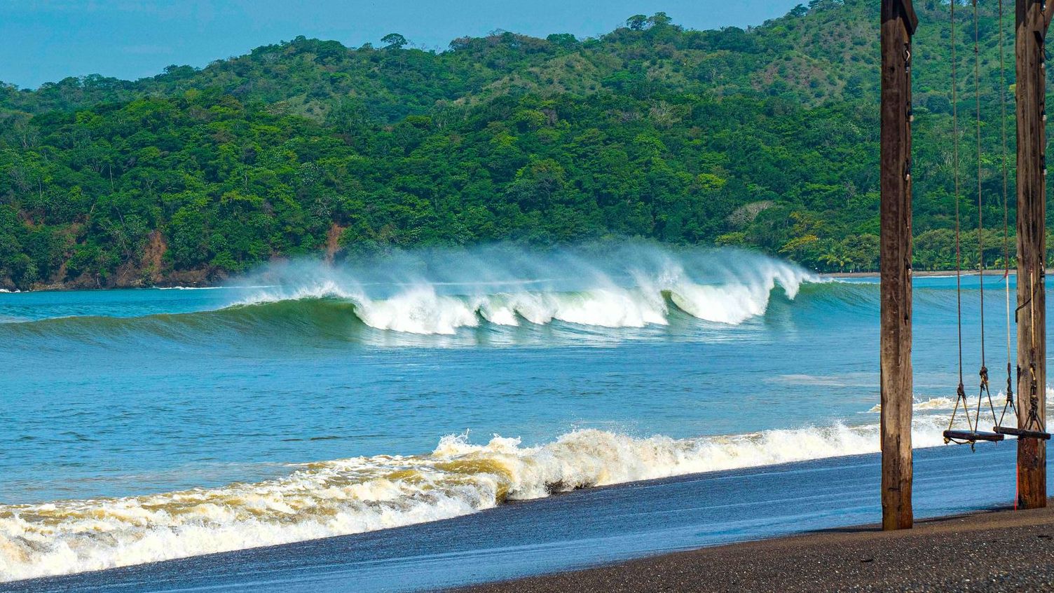 Great-fun-waves-in-Panama