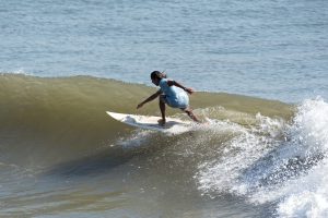 Local-Surfer-Ripping-in-Panama