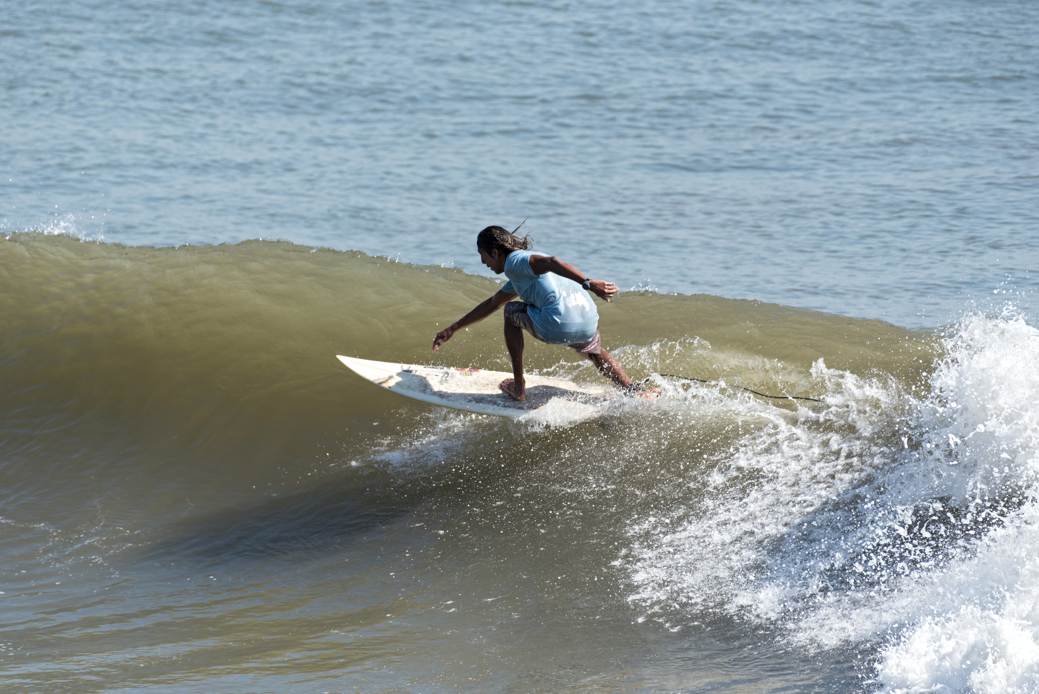 Local-Surfer-Ripping-in-Panama